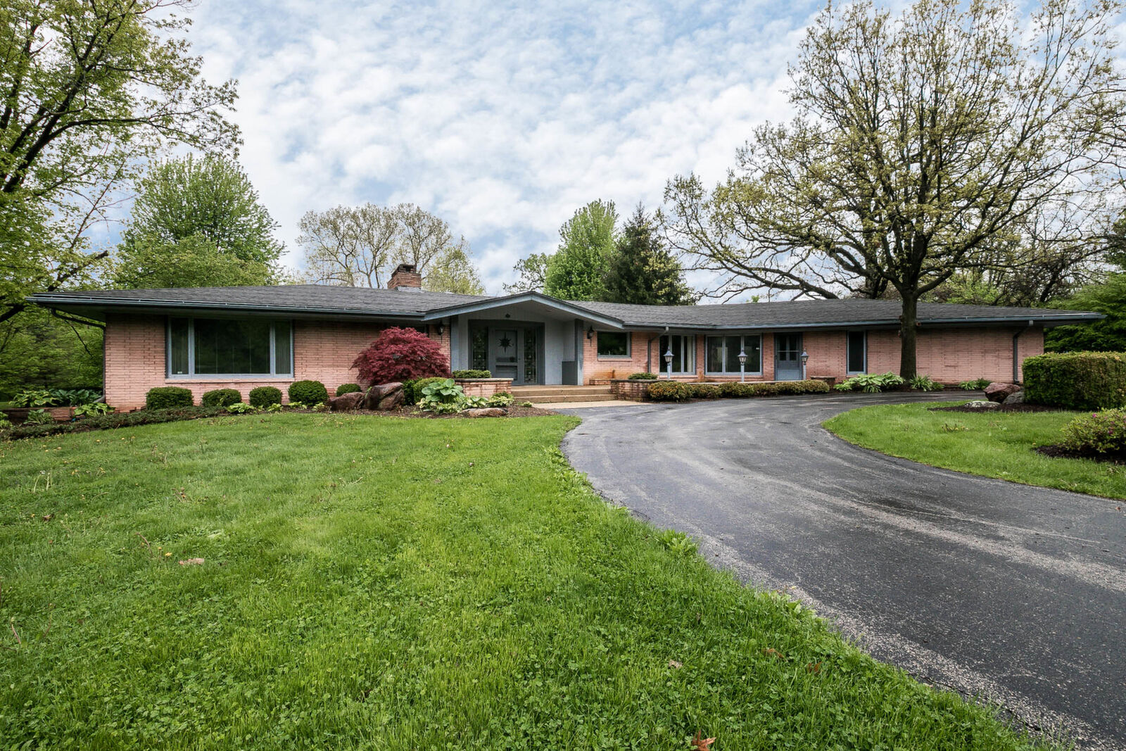Property Photo:  4606 Spring Brook Road  IL 61114