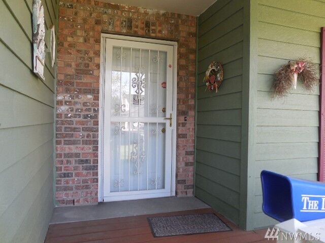 Property Photo:  4212 Olympia Place  WA 98632 