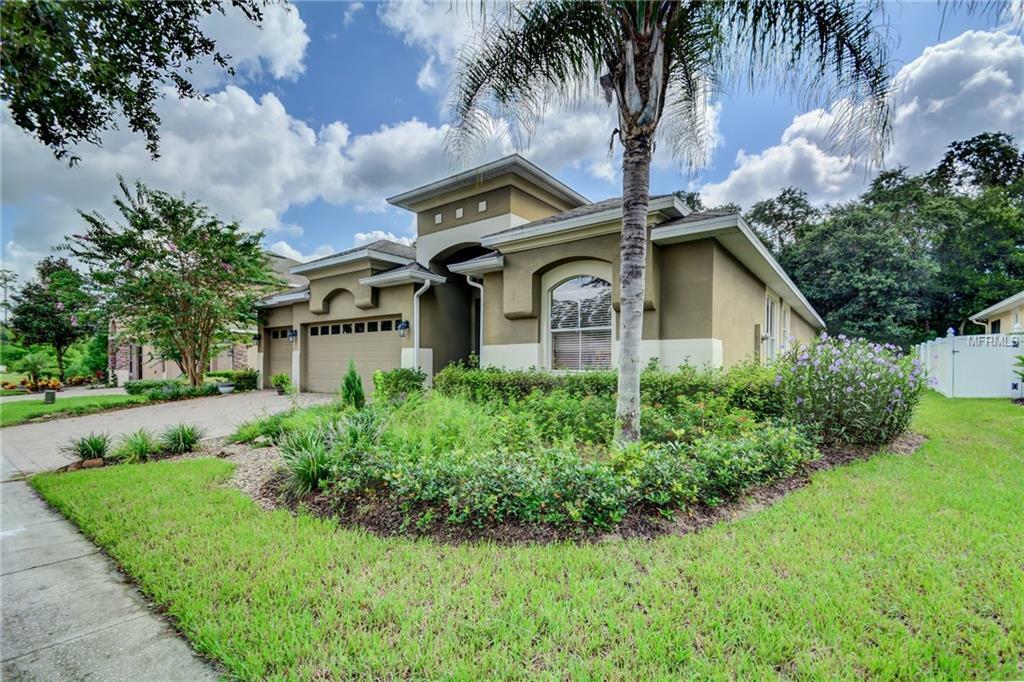 Property Photo:  141 Saddlebrook Way  FL 32724 