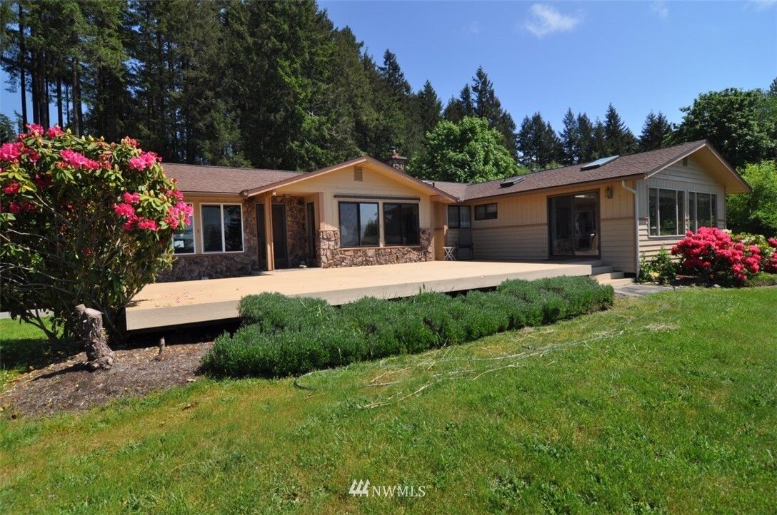 Property Photo:  10903 W Horizon Lane SE  WA 98367 