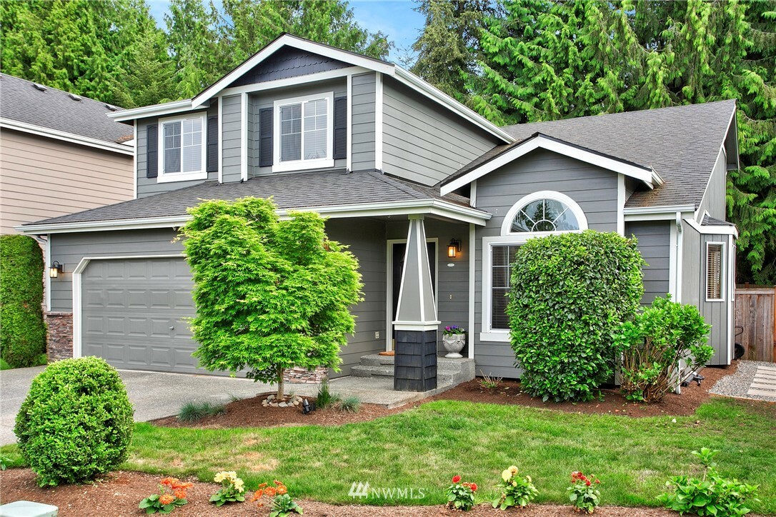 Property Photo:  4221 135th Place SE  WA 98012 