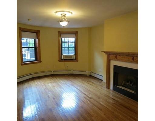 Property Photo:  95 East Brookline St 1  MA 02118 