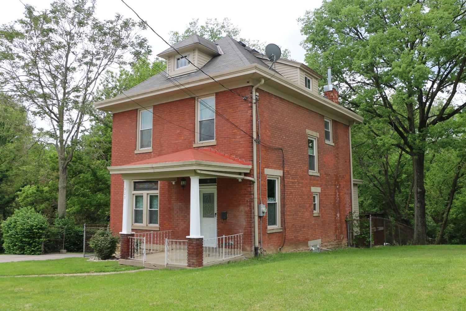 Property Photo: 923 Harris Avenue OH 45205