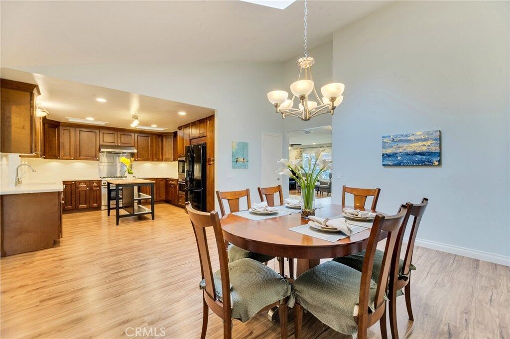 Property Photo:  405 Seminole Avenue  CA 92870 