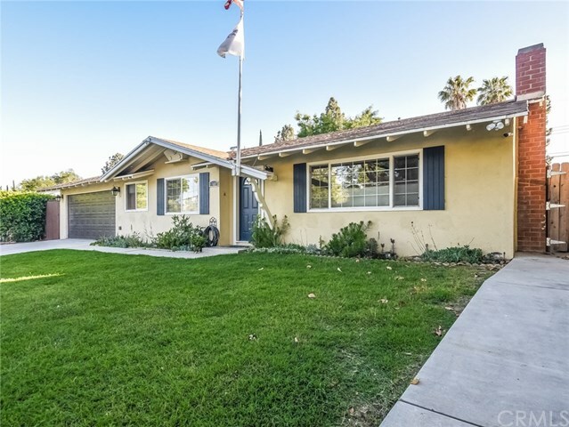 Property Photo:  11407 Kismet Avenue  CA 91342 