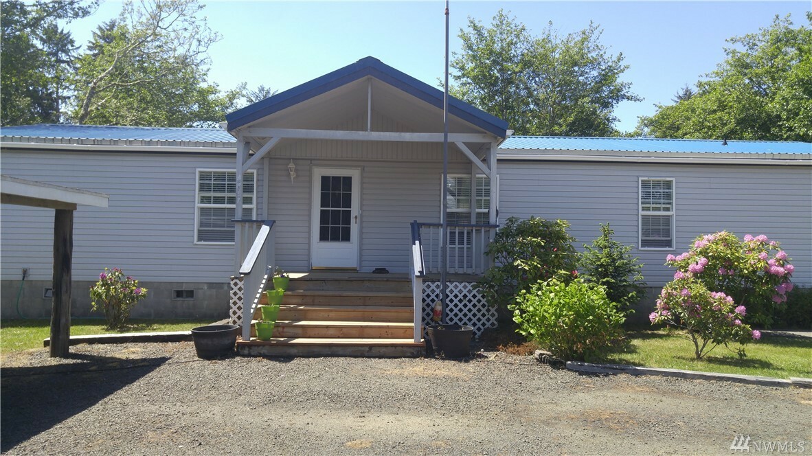Property Photo: 2917 State Route 105 WA 98547