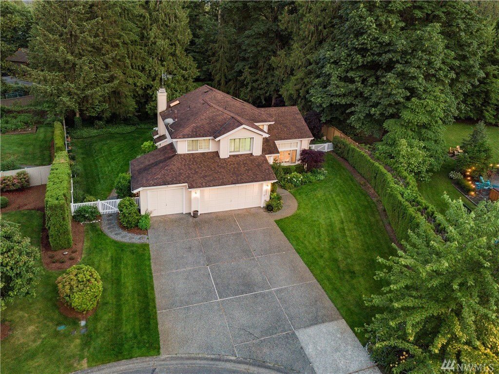 Property Photo:  33045 NE 43rd Place  WA 98014 