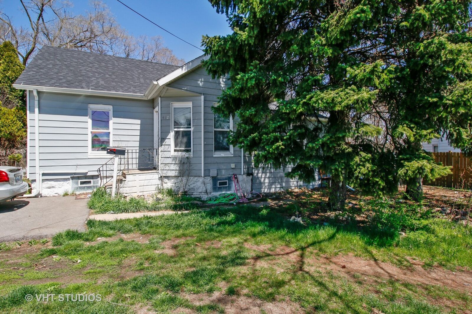 Property Photo: 412 Illinois Street IL 60436
