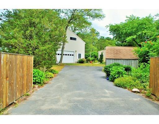Property Photo:  6 Agawam Dr  MA 02538 