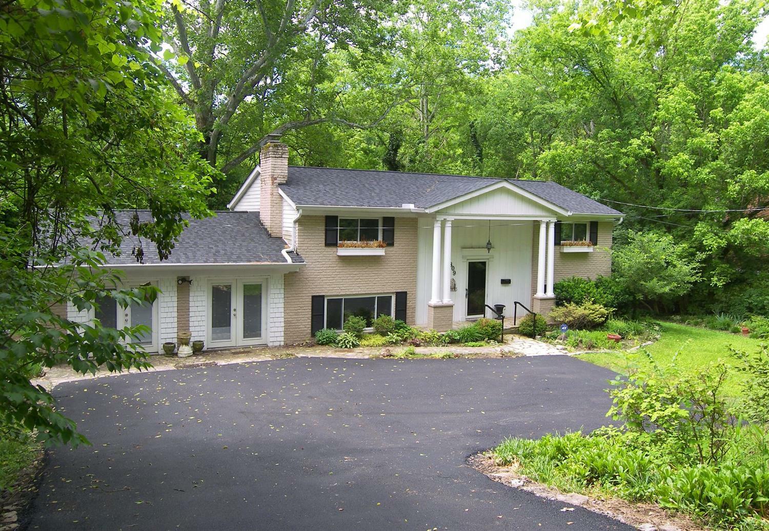 Property Photo:  809 Indian Hill Road  OH 45174 