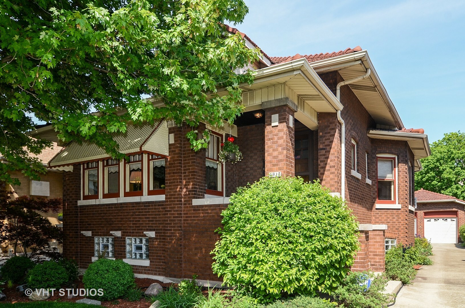 Property Photo: 4915 Fairfield Avenue IL 60625