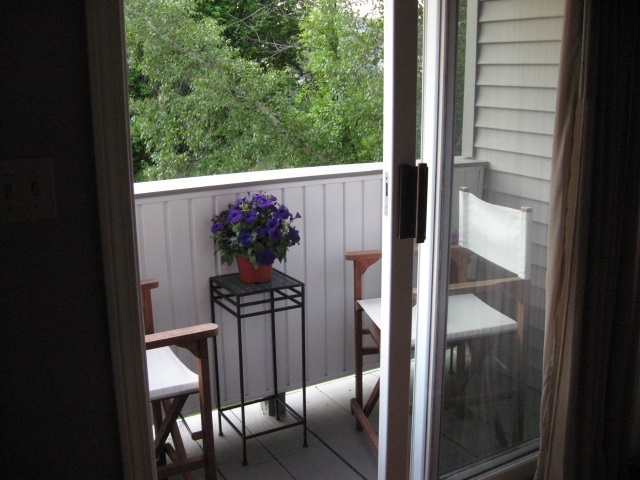 Property Photo: 106 Eastern Avenue 201 NH 03104-6639