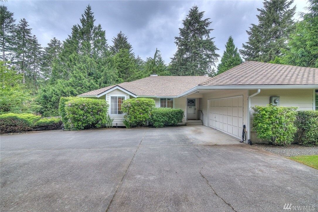 Property Photo: 7823 67th St NW WA 98335