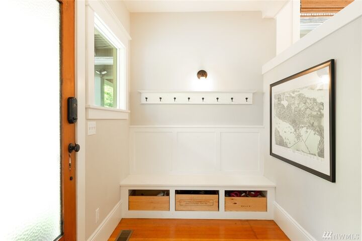 Property Photo:  917 22nd Ave  WA 98122 