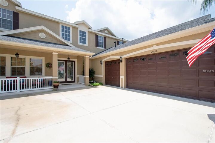 Property Photo:  20013 Tamiami Avenue  FL 33647 