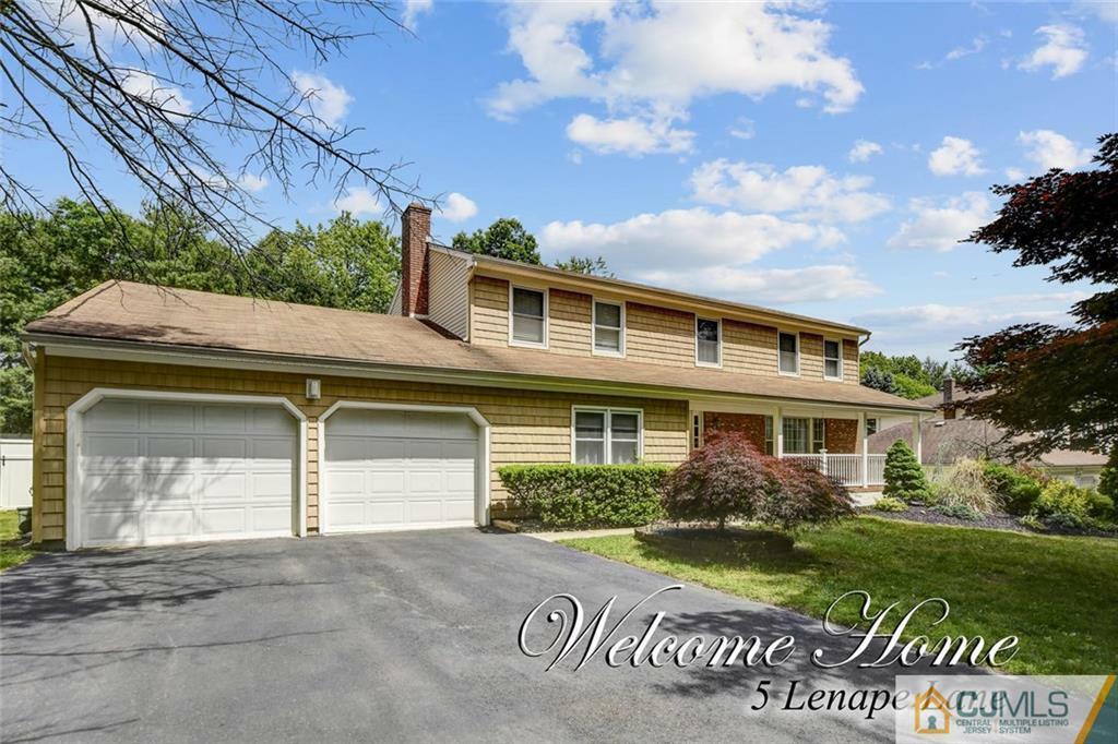 Property Photo:  5 Lenape Lane  NJ 08816 