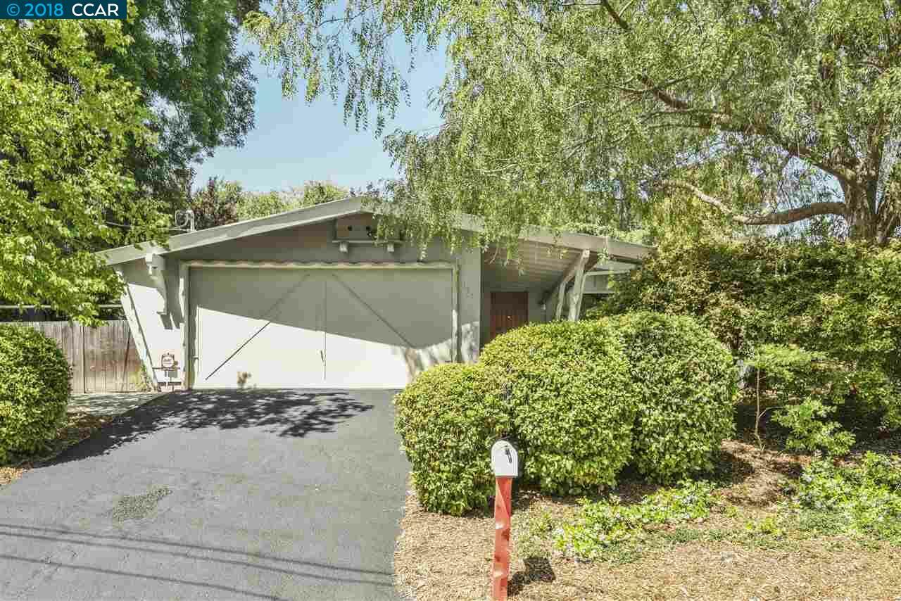 Property Photo:  137 Lorie Ct  CA 94597 