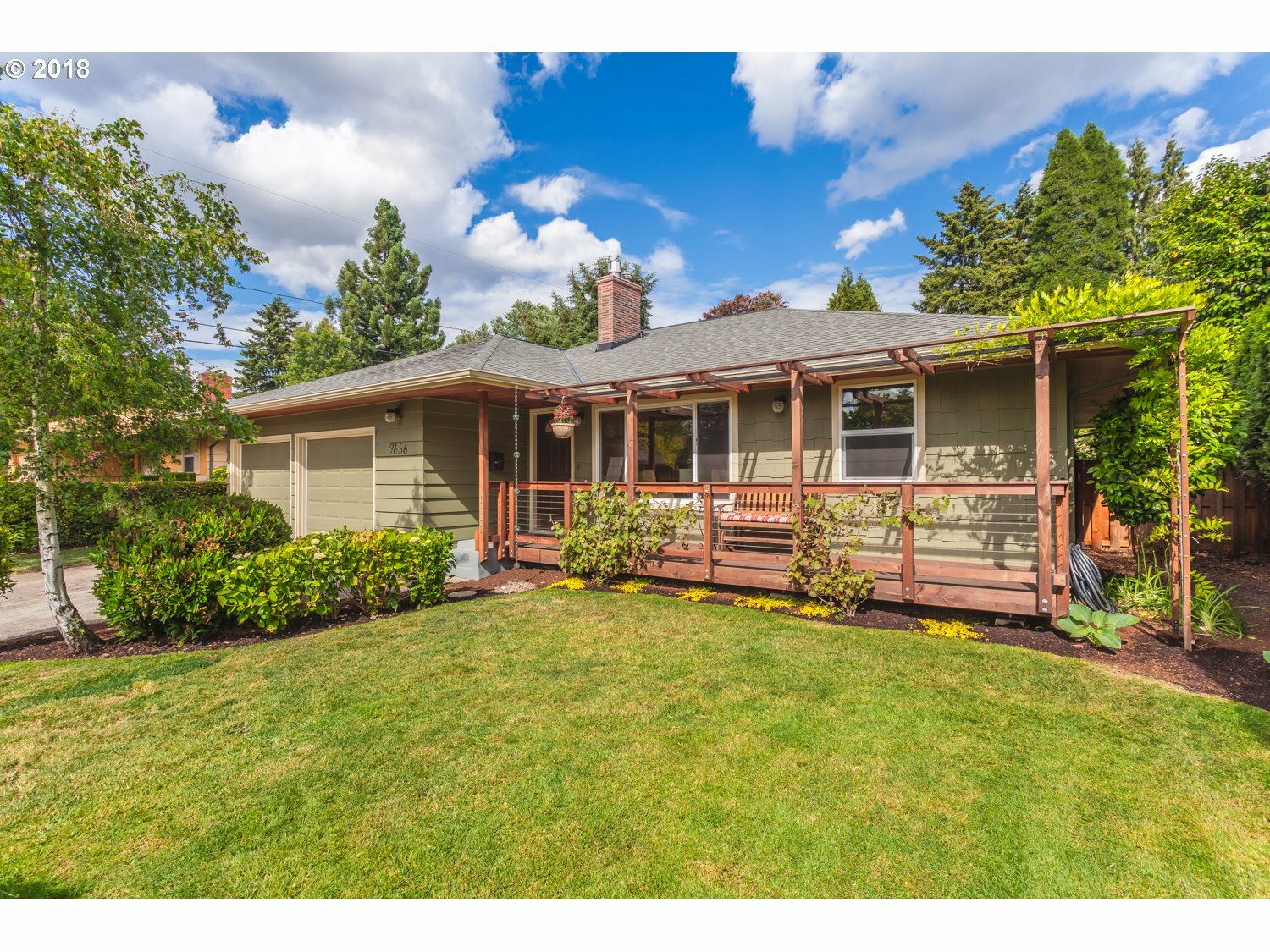 Property Photo: 9656 SE 44th Ave OR 97222