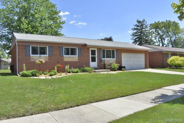 Property Photo:  43274 Fortner Drive  MI 48313 