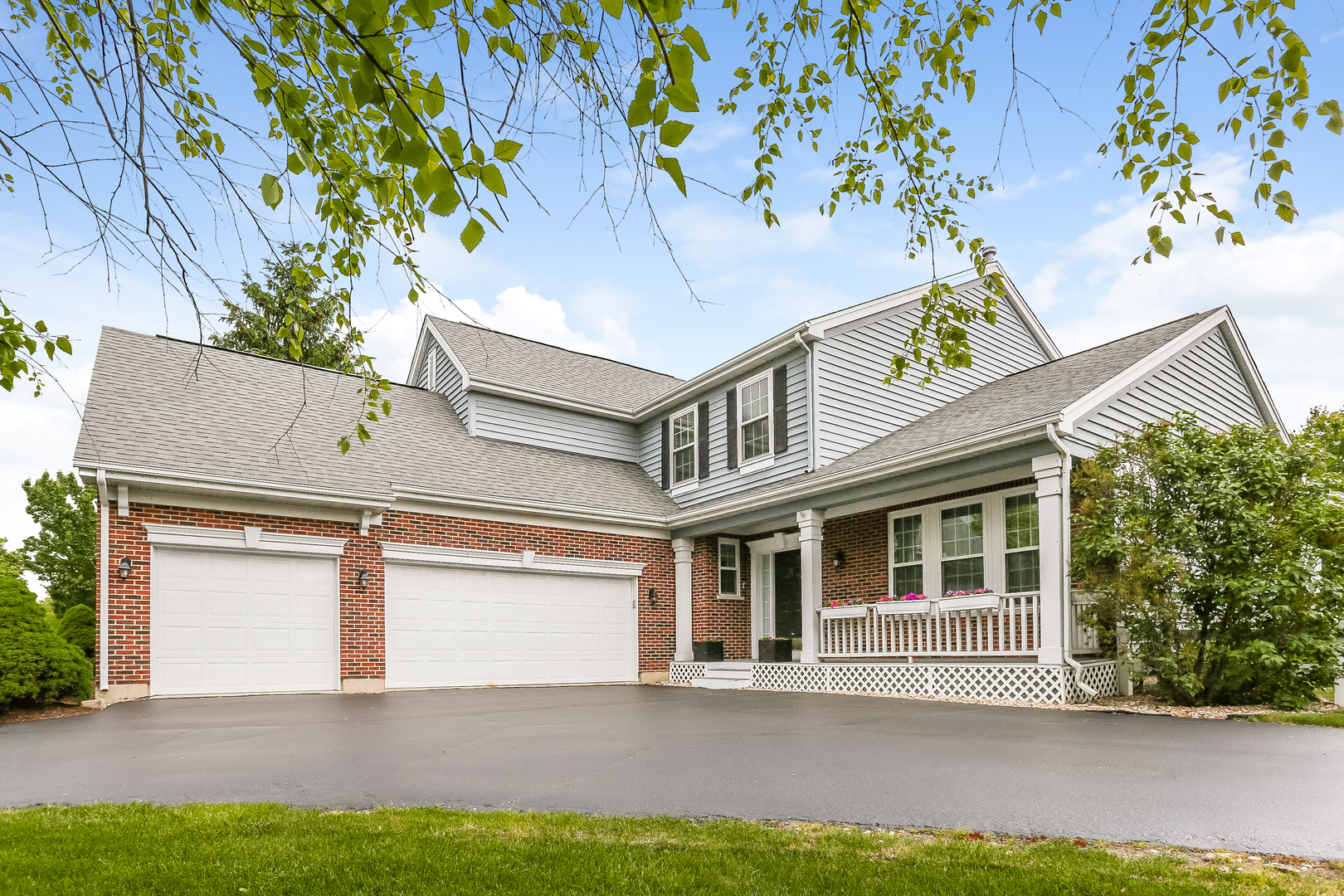Property Photo: 2567 Steven Lane IL 60062