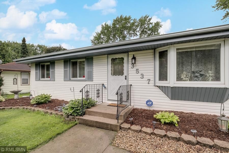 Property Photo:  3537 Golfview Drive  MN 55110 