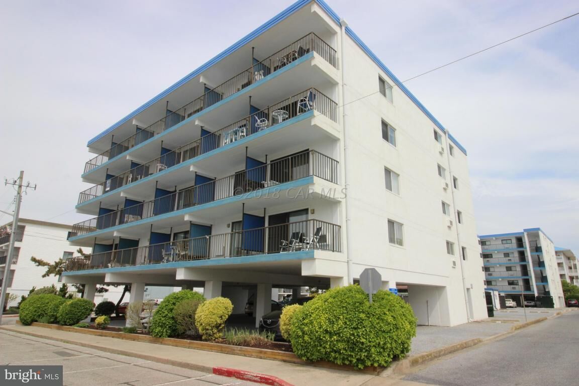 Property Photo:  6 126th Street 401S  MD 21842 