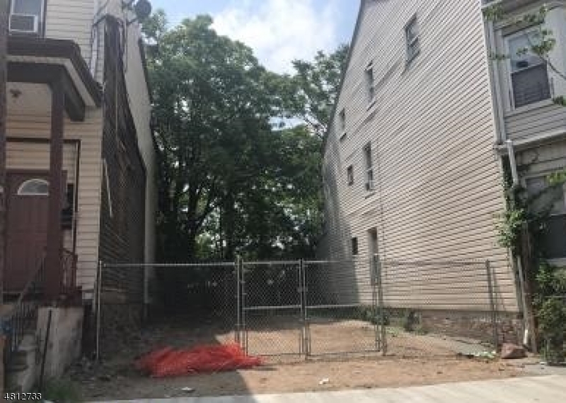 Property Photo: 68 Pearl St NJ 07501