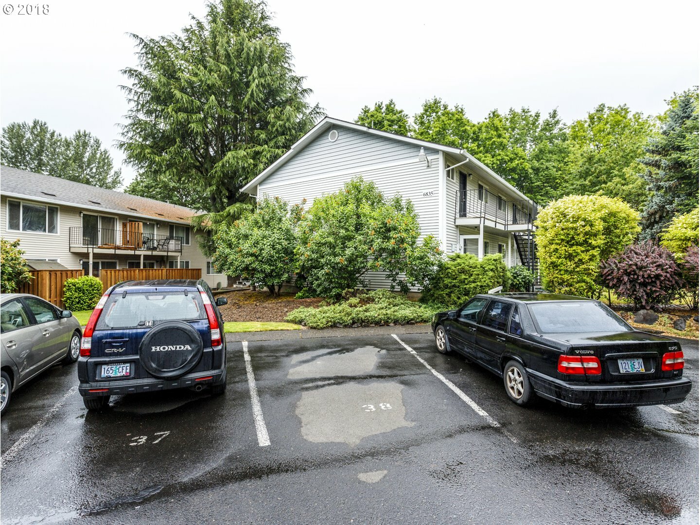 Property Photo:  6835 SW Capitol Hill Rd 31  OR 97219 