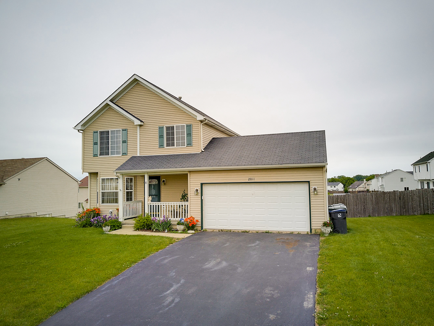 Property Photo: 2011 Sunset Court IL 60099