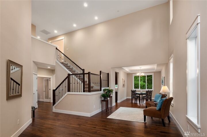 Property Photo:  17832 1st Avenue NE  WA 98155 