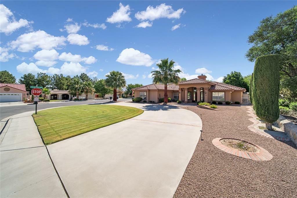 Property Photo:  115 Ivy Hill Court  NM 88008 