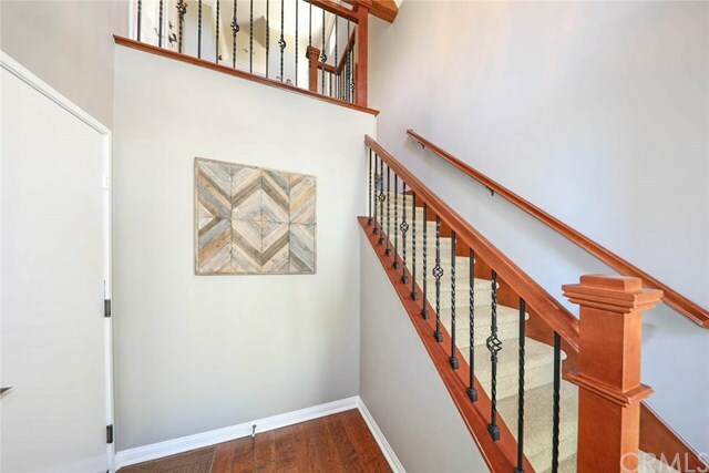 Property Photo:  30 Colonial Way  CA 92656 