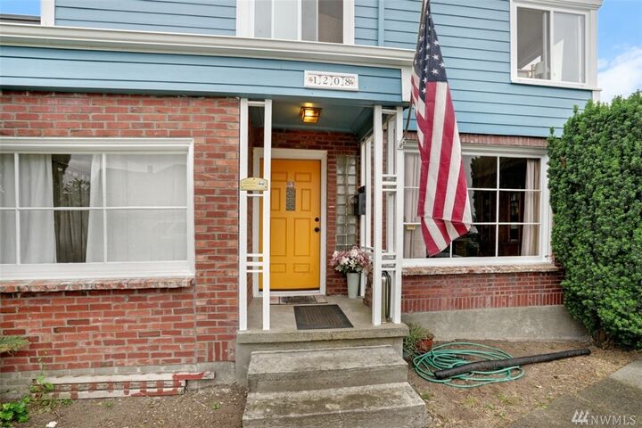 Property Photo:  1208 N K St  WA 98403 
