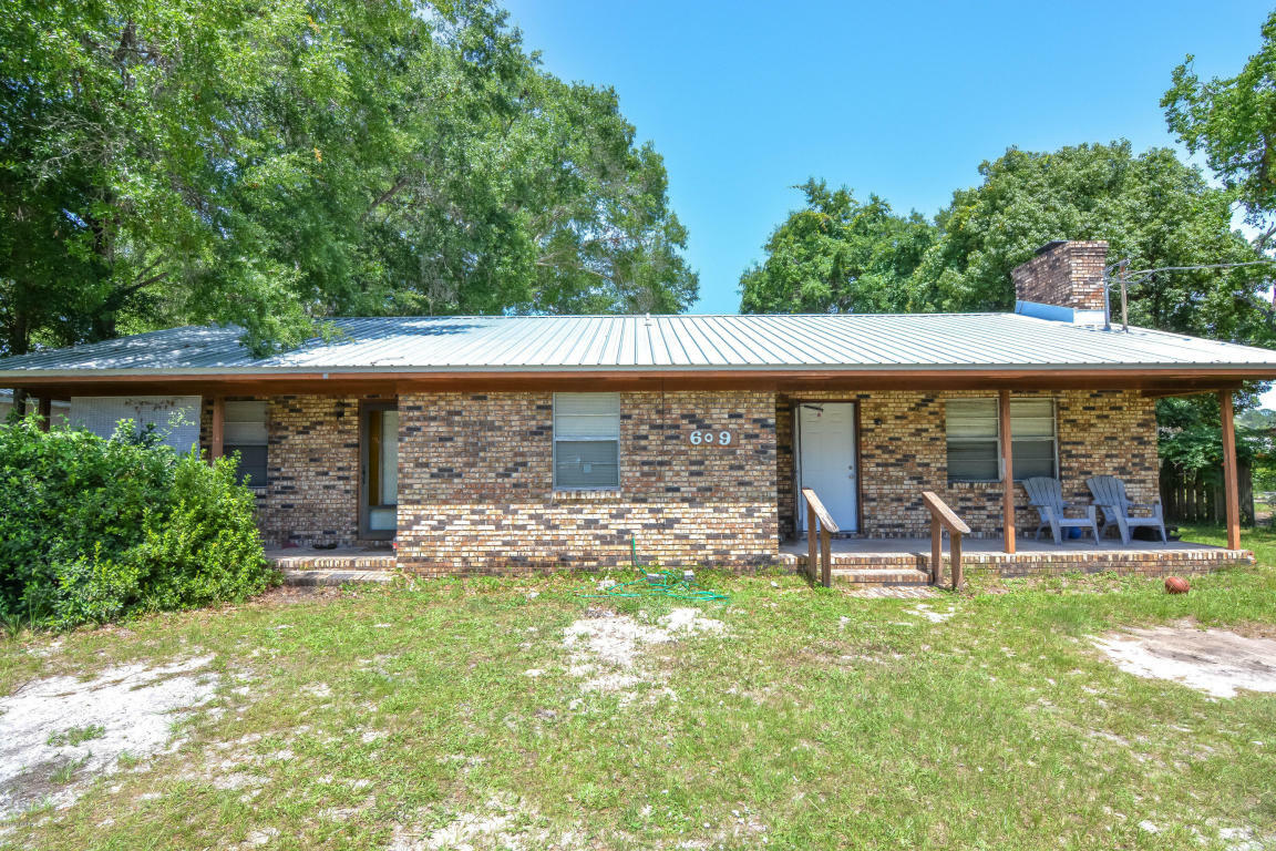 Property Photo: 609 N 9th Street FL 32404