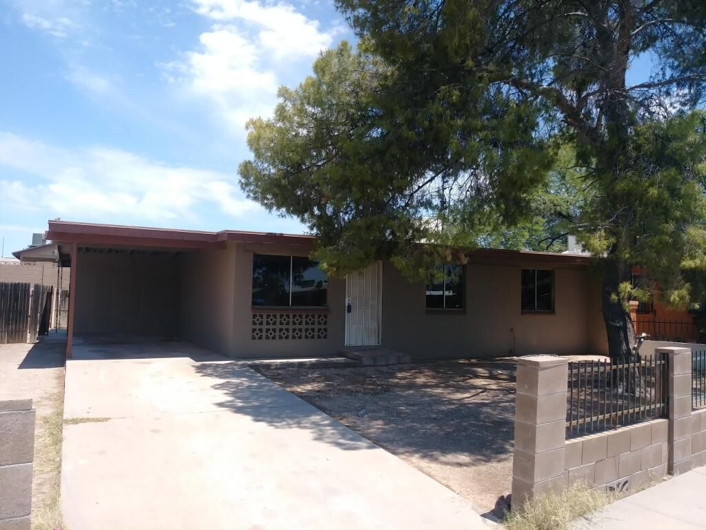 Property Photo:  5185 S Mountain Avenue  AZ 85706 