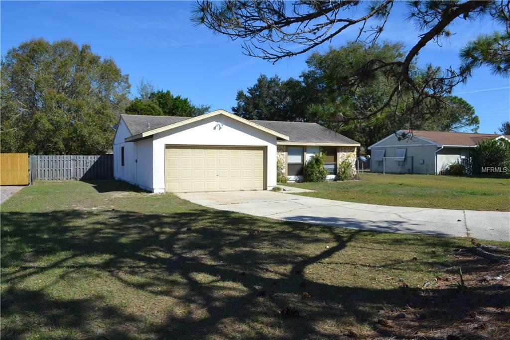 Property Photo:  305 Minneola Drive 1  FL 32835 