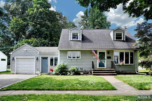 Property Photo:  394 Pleasant Avenue  NJ 07646 