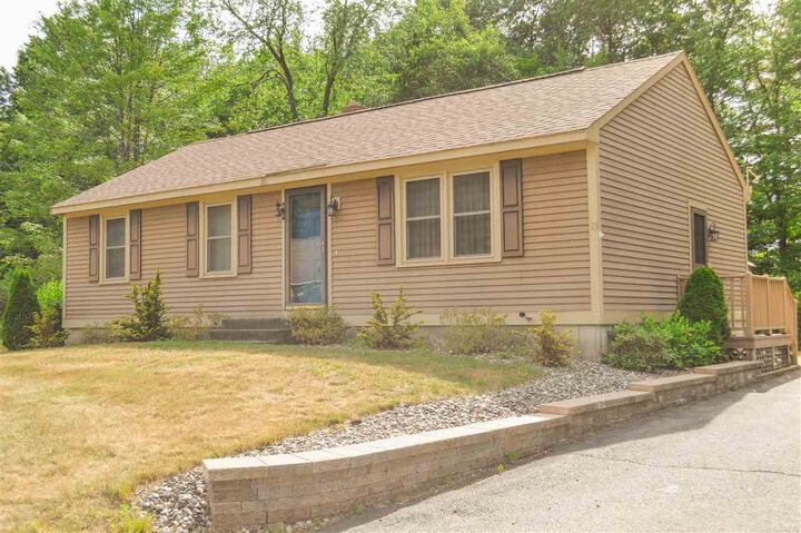 Property Photo:  23 Wedgewood Drive  NH 03470 