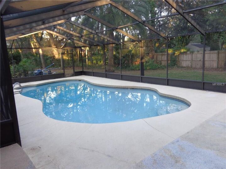 Property Photo: 612 Hidden Lake Drive FL 33511