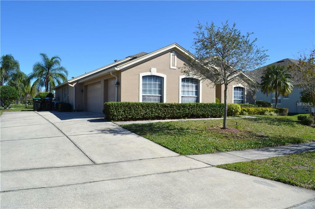 Property Photo:  506 Divine Circle  FL 32828 