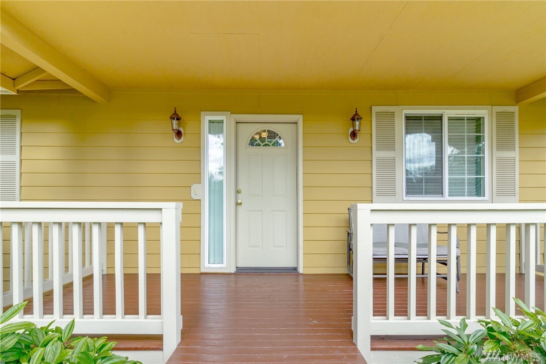Property Photo: 35702 94th Avenue Ct S WA 98558