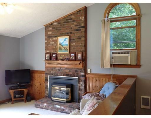 Property Photo: 290 City View Blvd MA 01085
