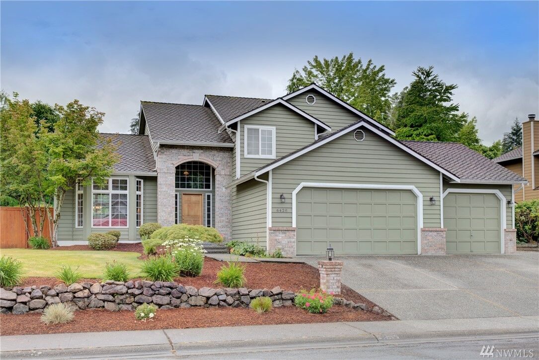 Property Photo:  6428 151st St SE  WA 98296 