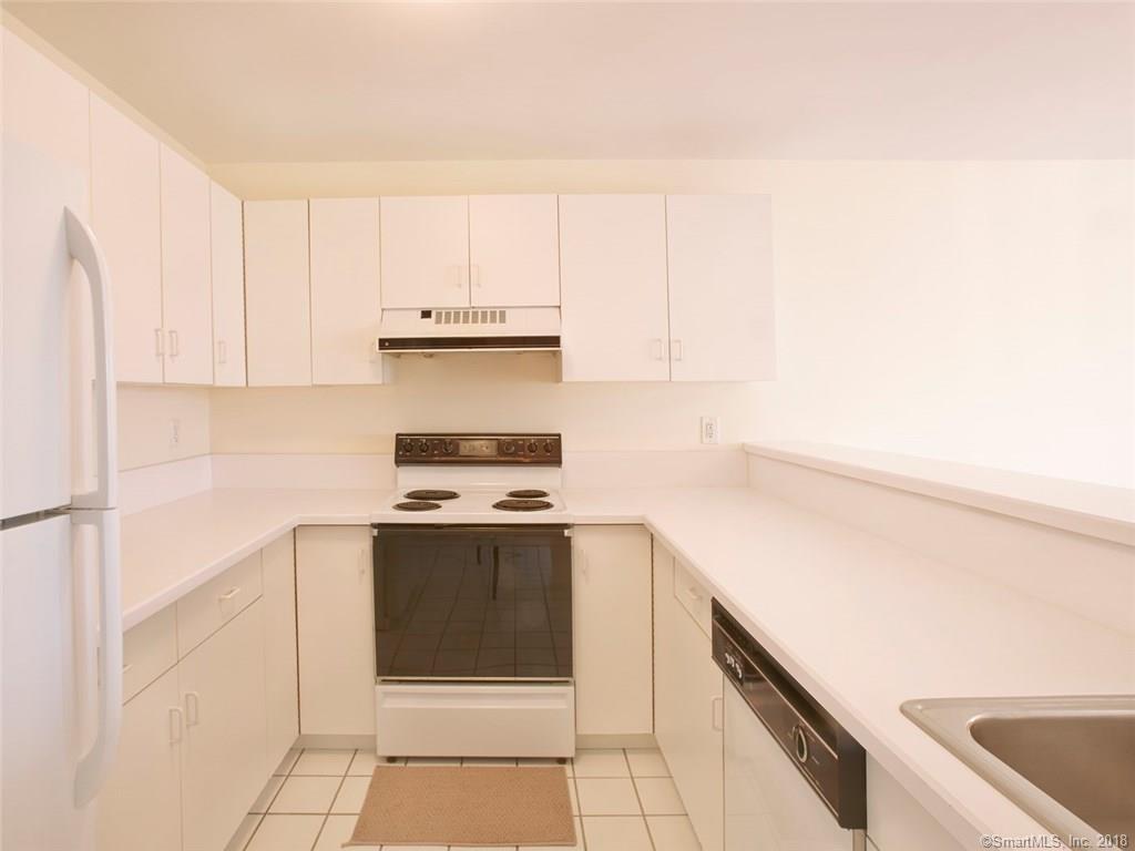 Property Photo:  49 Rose Street 409  CT 06405 