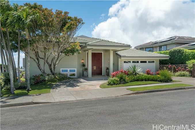 Property Photo:  2262 Hikino Street  HI 96821 