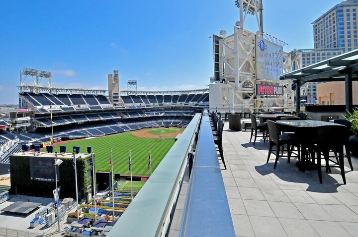 Property Photo:  325 7th Ave 1306  CA 92101 