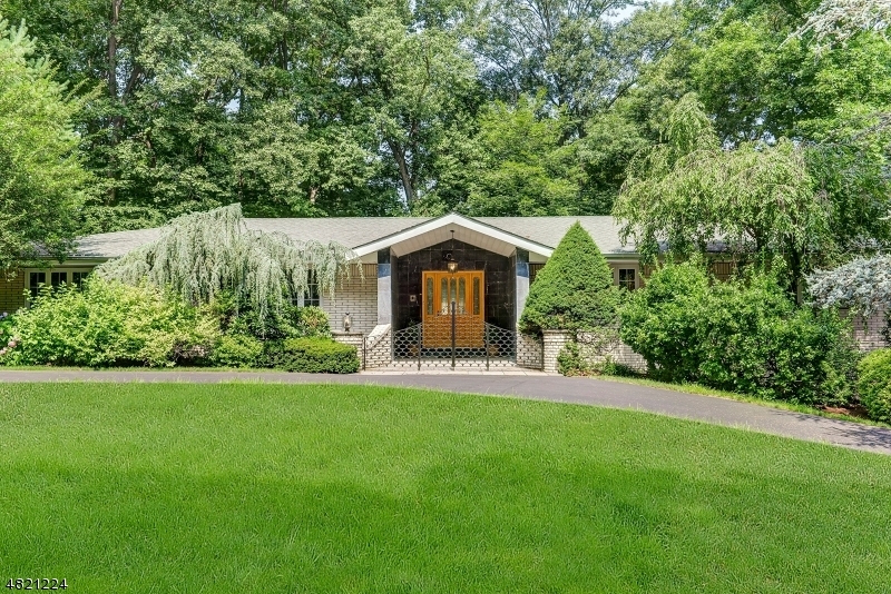 Property Photo:  274 Haven Rd  NJ 07417 