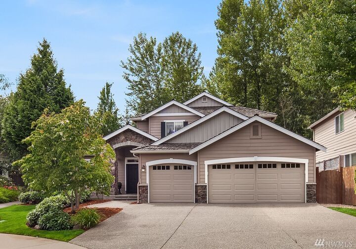 1111 271st Ave SE  Sammamish WA 98075 photo