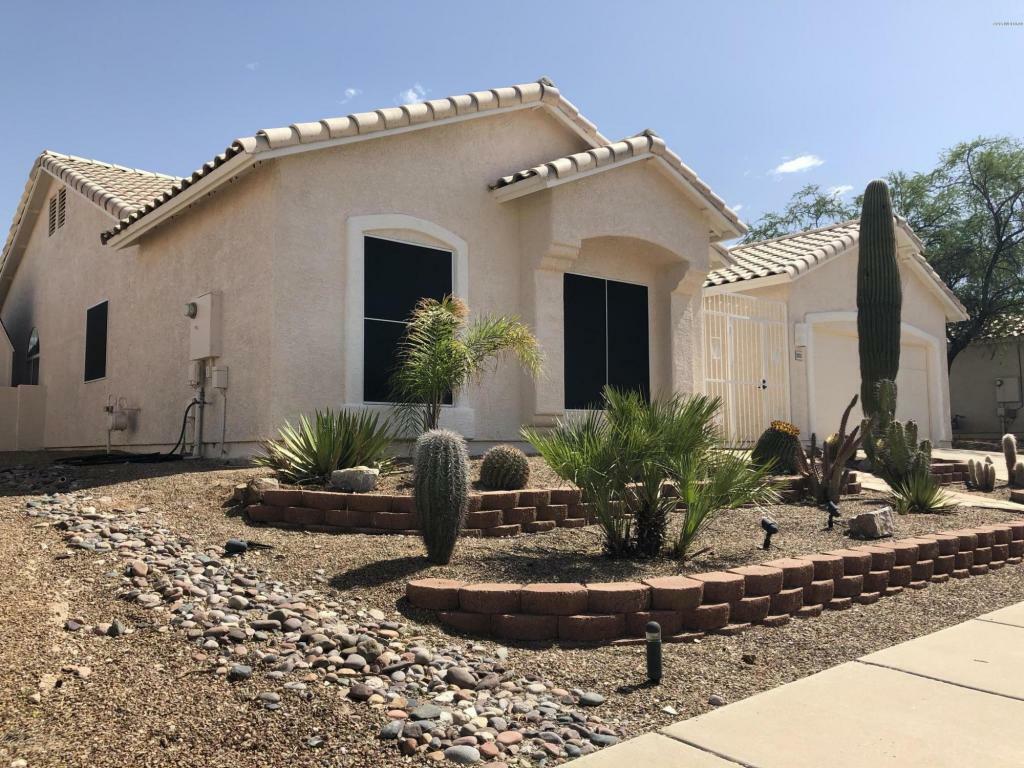 Property Photo:  10111 E Paseo San Bernardo  AZ 85747 