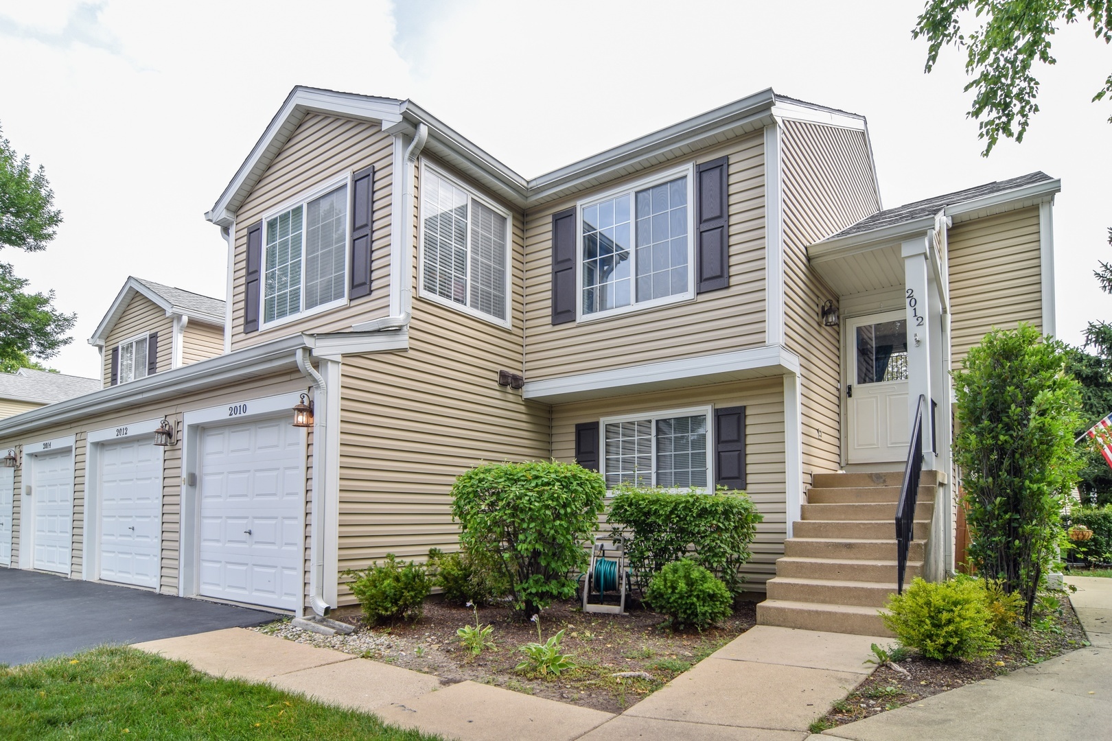 Property Photo: 2010 Windemere Circle 0 IL 60194